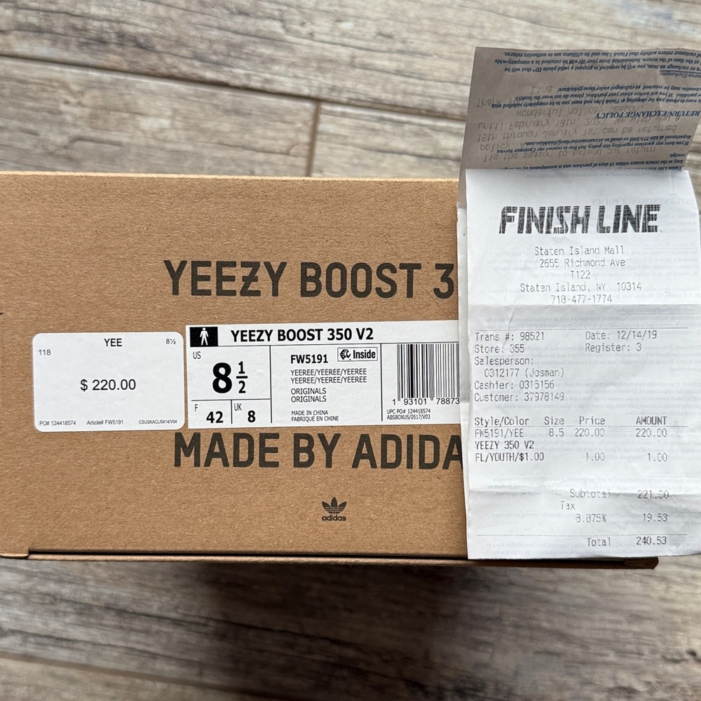 Adidas Yeezy Boost 350 V2 in Lime and Black - Picture 8 of 9